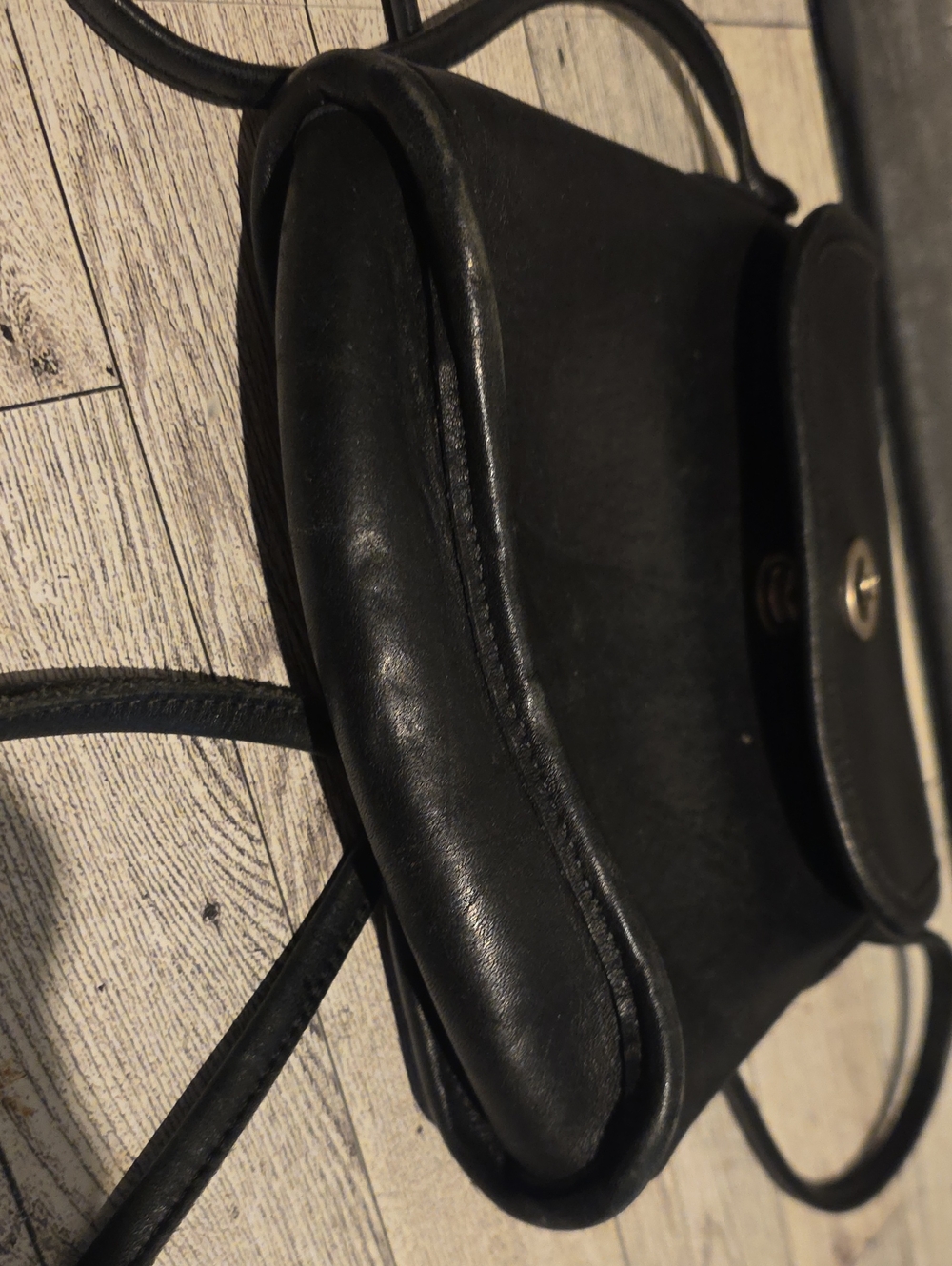 Vintage Coach Black Leather Crossbody Shoulder Bag - Picture 4 of 4